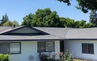 Holiday Roof Safety_ Best Practices for Installing Exterior Lights _ Decorations